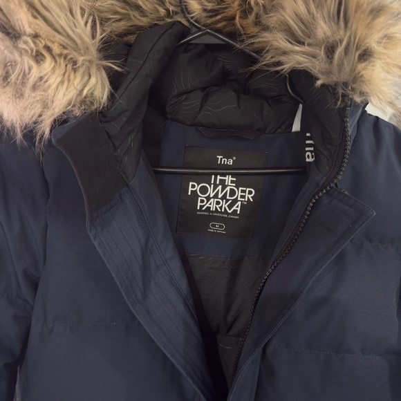 Tna- The Powder Parka - Picture 1 of 3